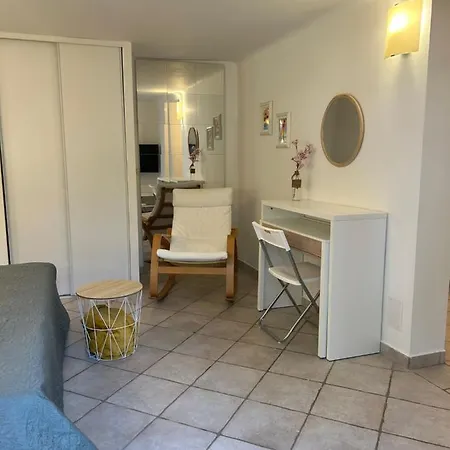 Beautiful Studio + Large Terrace Near The Beaches. Apartment *
