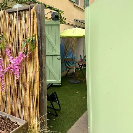 Apartment Beautiful Studio + Large Terrace Near The Beaches. Antibes